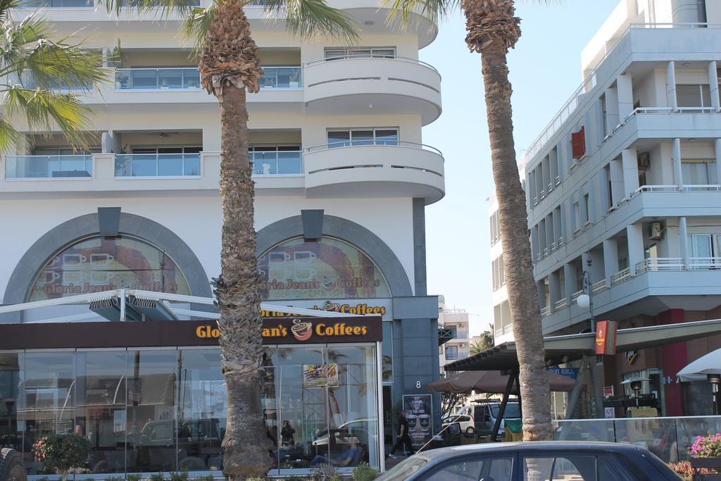 Mama Seaside Apartment Larnaca Exteriör bild